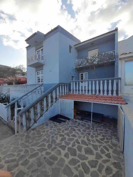 Vivenda Com Patio, No Coracao Do Mindelo Villa Exteriör bild